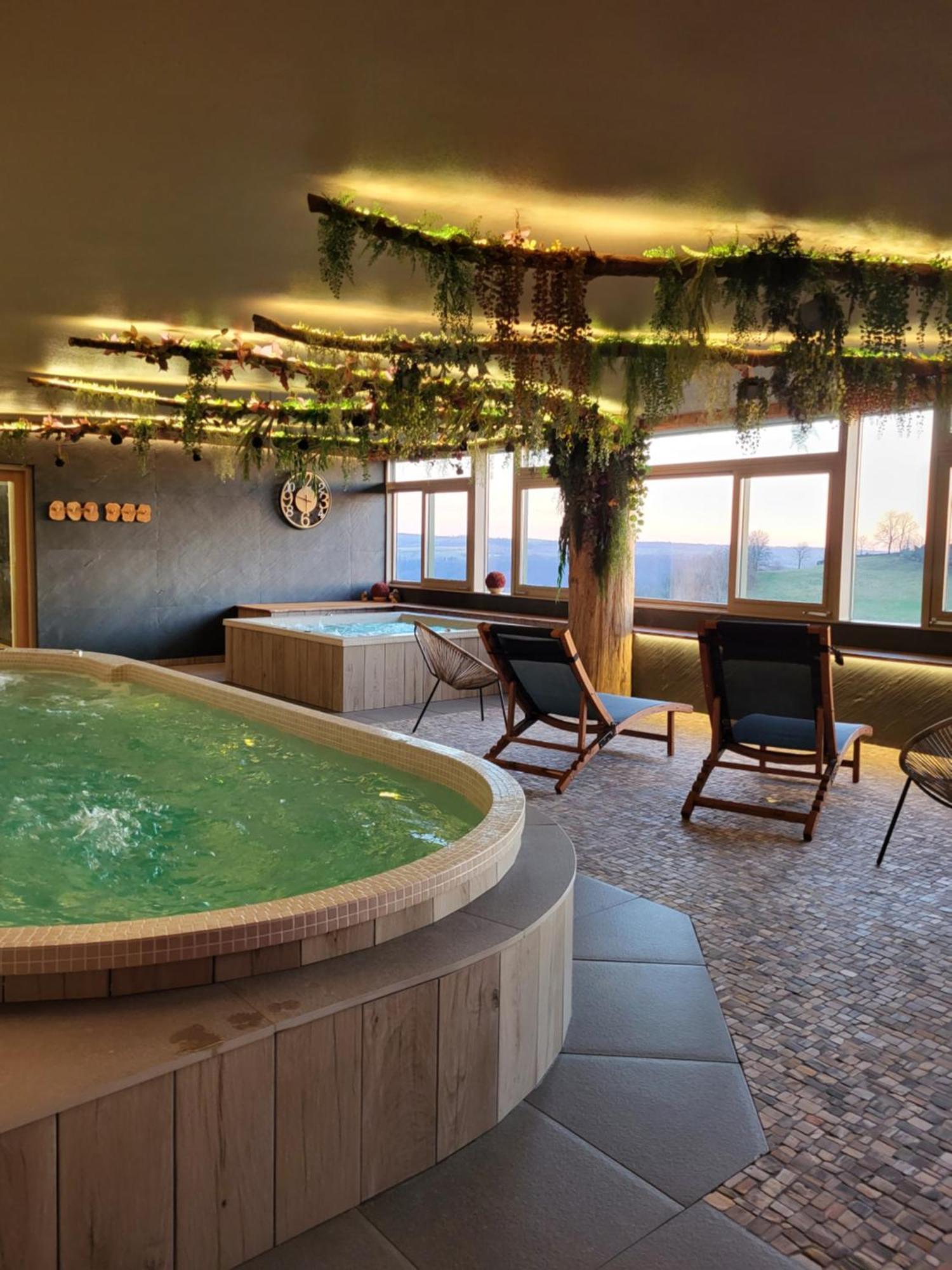 Logis Hotel Restaurant & Spa Les Remparts Salers Ngoại thất bức ảnh